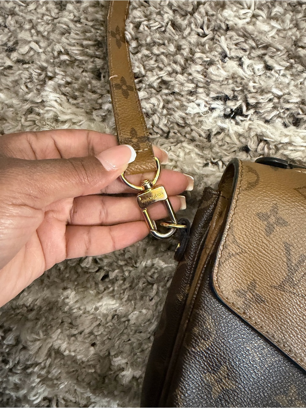 Louis Vuitton Monogram Two-Tone Pochette Metis Shoulder Bag - Brown & Tan - Picture 4 of 10